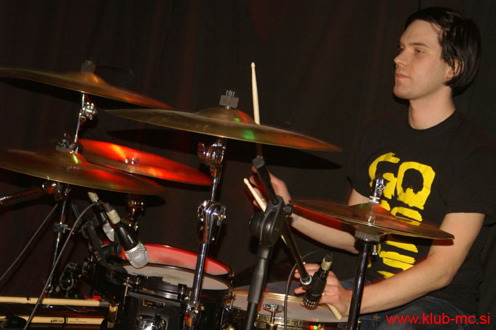 20110205_Nirvana_Teen_Spirit_24