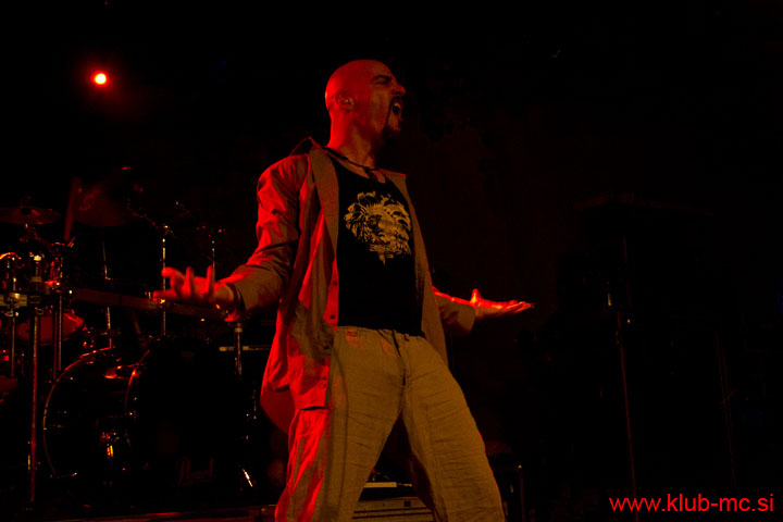 20110310_PowerOfMetal2011_16
