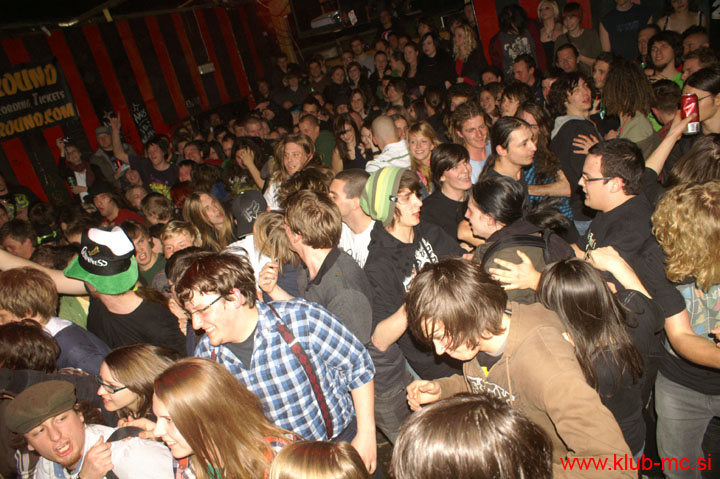 20110319_HappyOlMcWeasel_40