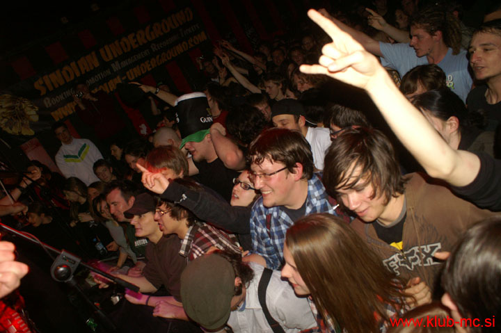 20110319_HappyOlMcWeasel_44