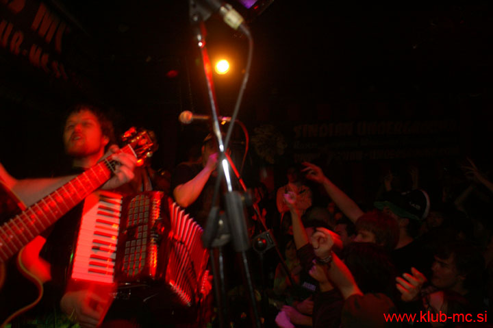 20110319_HappyOlMcWeasel_46