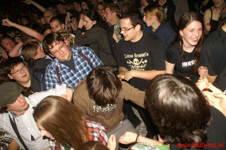 20110319_HappyOlMcWeasel_53