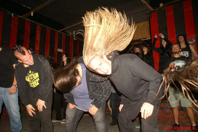 20110924_Absurdity_SilenceBefore_34