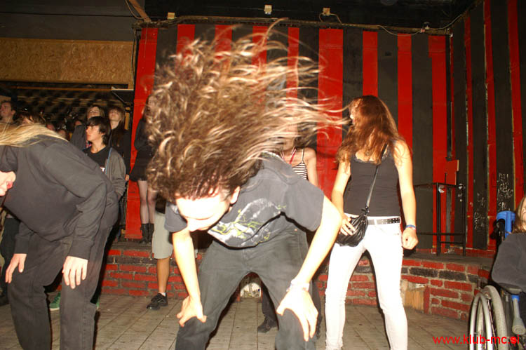 20110924_Absurdity_SilenceBefore_36