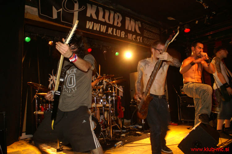 20110924_Absurdity_SilenceBefore_47