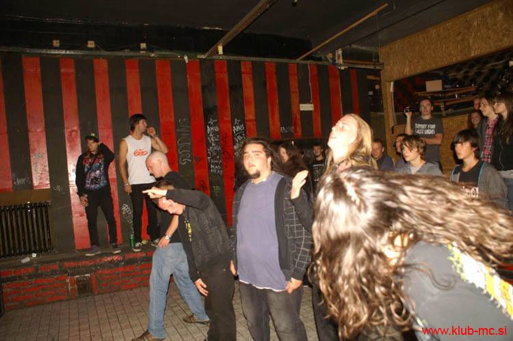 20110924_Absurdity_SilenceBefore_50