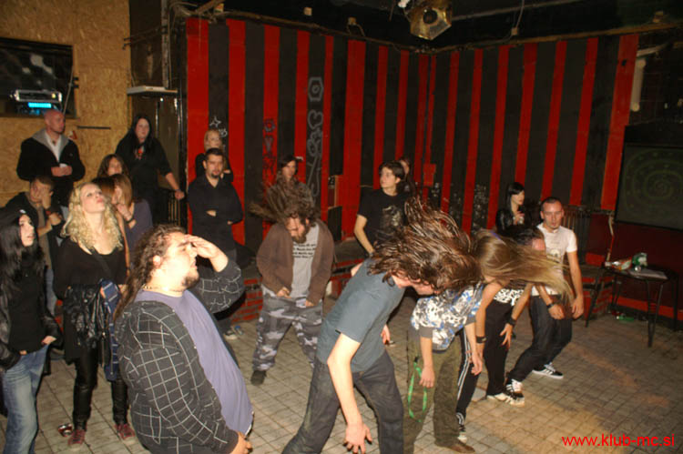 20110924_Absurdity_SilenceBefore_62