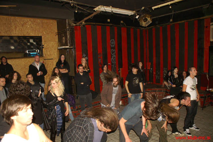 20110924_Absurdity_SilenceBefore_63