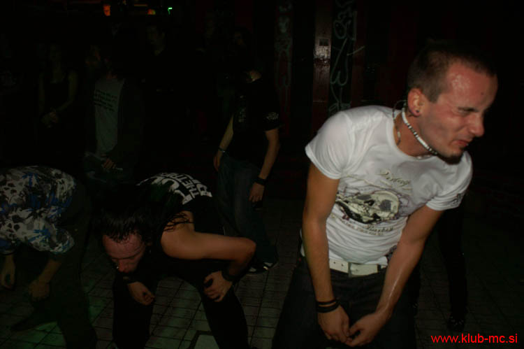20110924_Absurdity_SilenceBefore_70