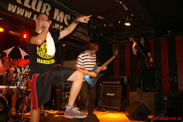 20110924_Absurdity_SilenceBefore_73