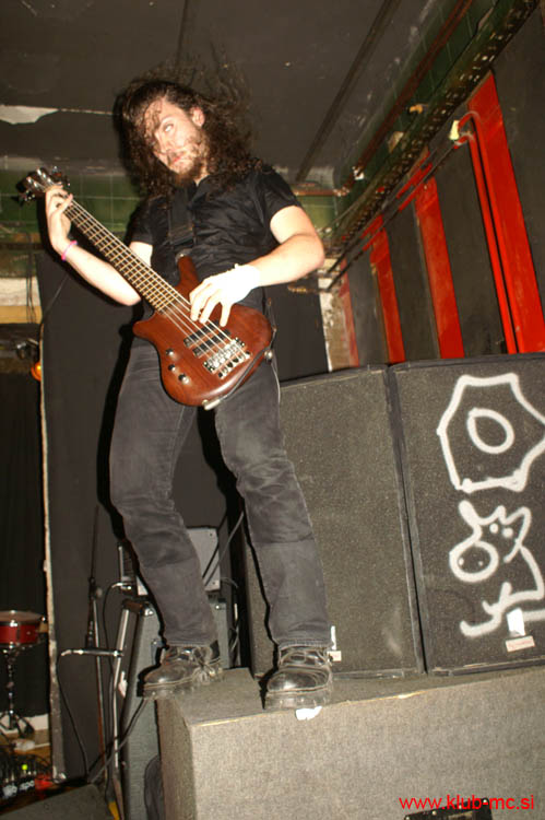 20110924_Absurdity_SilenceBefore_77
