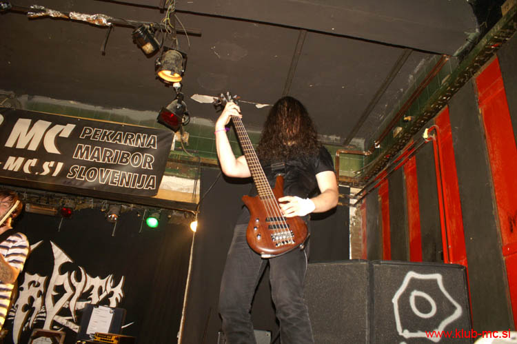 20110924_Absurdity_SilenceBefore_79