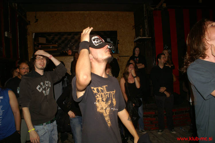 20110924_Absurdity_SilenceBefore_80