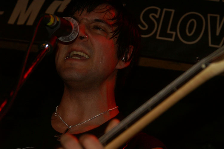 20111119_AtlasLosingGrip_MoRrons_25
